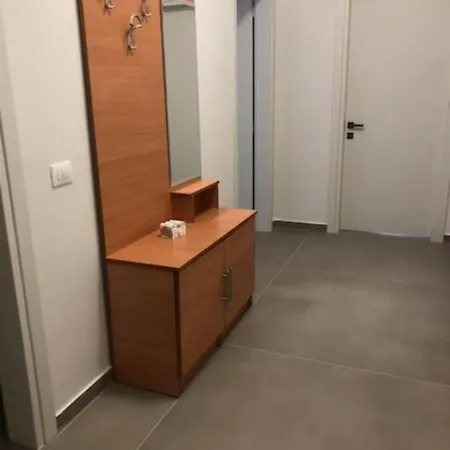 Eden Beach Apartment
