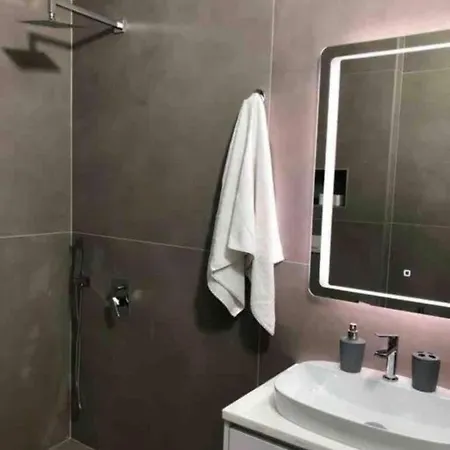 Eden Beach Apartment